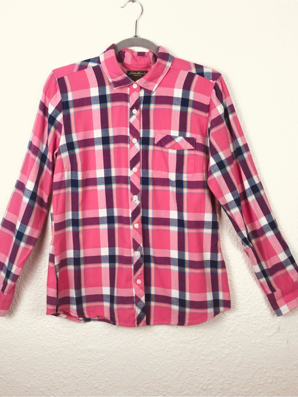 Eddie Bauer Womens Shirt Flanel Button up Size M Pink/Blue Plaid Cotton.